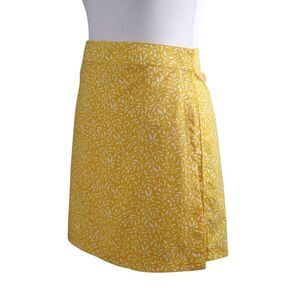 RipSkirt Hawaii Wrap Skirt Size XL Yellow White Floral Print Quick Dry Travel EU